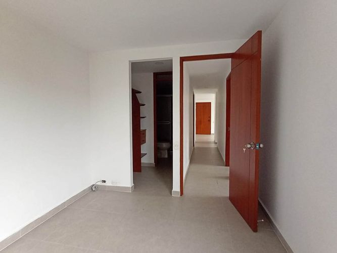 Apartamento de 3 alcobas en venta en Laureles, Medellín, 67 m² · foto 11 de 18