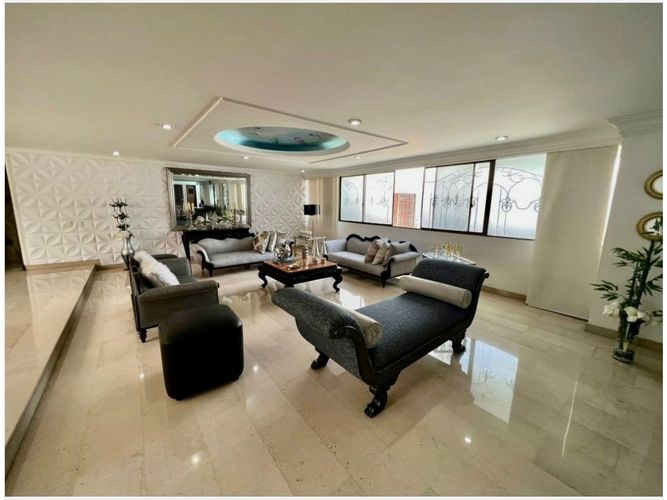 Apartamento de 4 alcobas en arriendo en Los Balsos, Medellín, 450 m² · foto 5 de 20