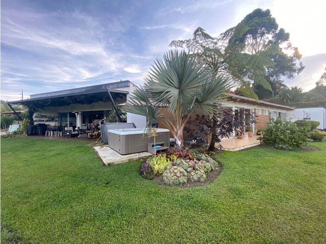 Casa de 4 alcobas en arriendo en Pontezuela, Rionegro, 500 m² · foto 2 de 21