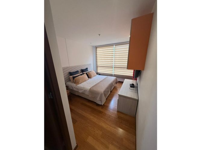 Apartamento de 4 alcobas en arriendo en El Tesoro, Medellín, 198 m² · foto 8 de 24