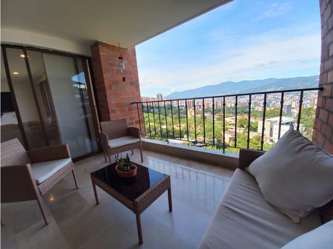 Apartamento de 3 alcobas en arriendo en El Tesoro, Medellín, 145 m² · foto 3 de 24