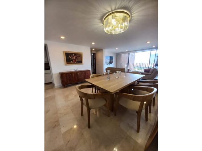 Apartamento de 3 alcobas en arriendo en El Tesoro, Medellín, 145 m² · foto 5 de 24