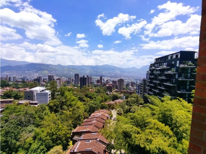 Apartamento de 3 alcobas en arriendo en El Tesoro, Medellín, 145 m² · foto 13 de 24