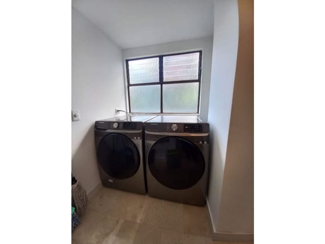 Apartamento de 3 alcobas en arriendo en El Tesoro, Medellín, 145 m² · foto 15 de 24