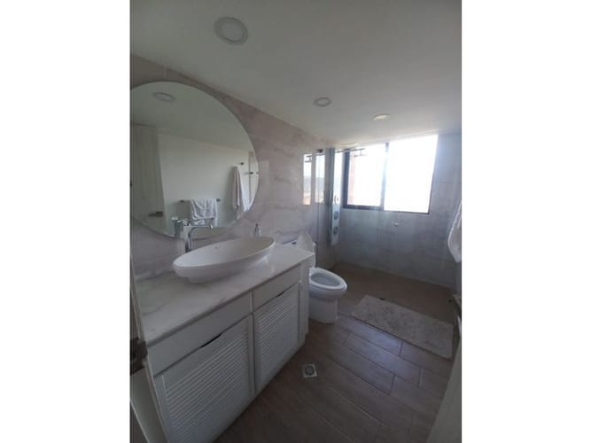 Apartamento de 3 alcobas en arriendo en El Tesoro, Medellín, 145 m² · foto 21 de 24