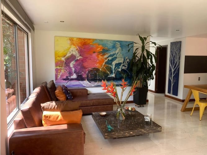 Casa de 3 alcobas en arriendo en El Poblado, Medellín, 210 m² · foto 3 de 20