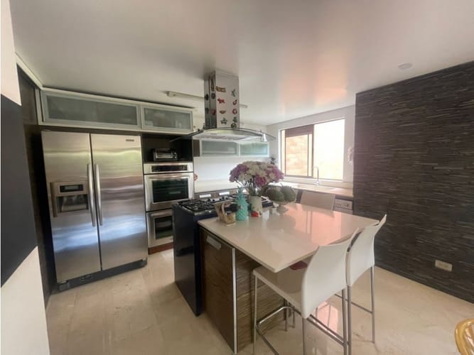 Casa de 3 alcobas en arriendo en El Poblado, Medellín, 210 m² · foto 5 de 20