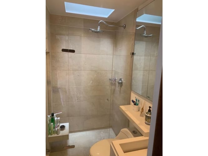 Casa de 3 alcobas en arriendo en El Poblado, Medellín, 210 m² · foto 9 de 20