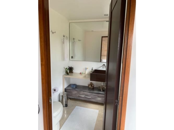 Casa de 3 alcobas en arriendo en El Poblado, Medellín, 210 m² · foto 12 de 20