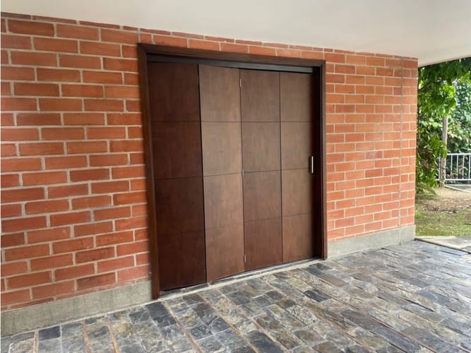 Casa de 3 alcobas en arriendo en El Poblado, Medellín, 210 m² · foto 17 de 20