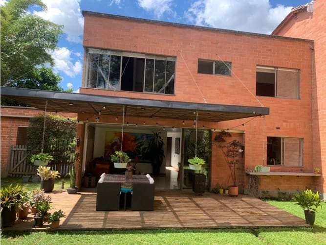 Casa de 3 alcobas en arriendo en El Poblado, Medellín, 210 m² · foto 18 de 20