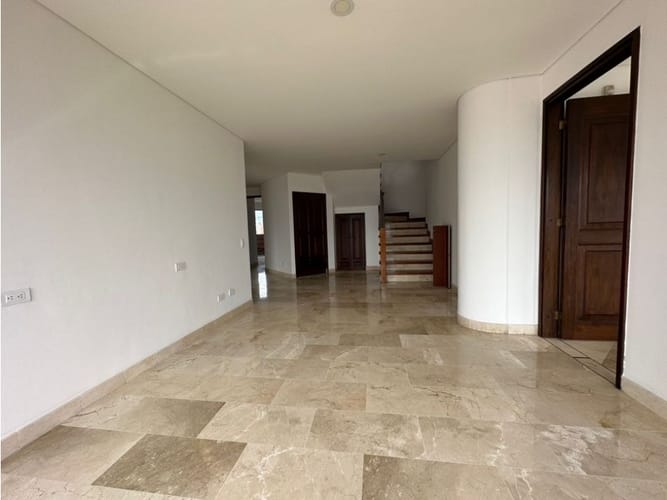 Apartamento de 4 alcobas en arriendo en Laureles, Medellín, 340 m² · foto 9 de 24