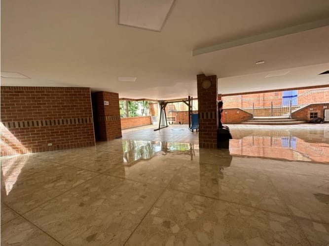 Apartamento de 4 alcobas en arriendo en Laureles, Medellín, 340 m² · foto 24 de 24