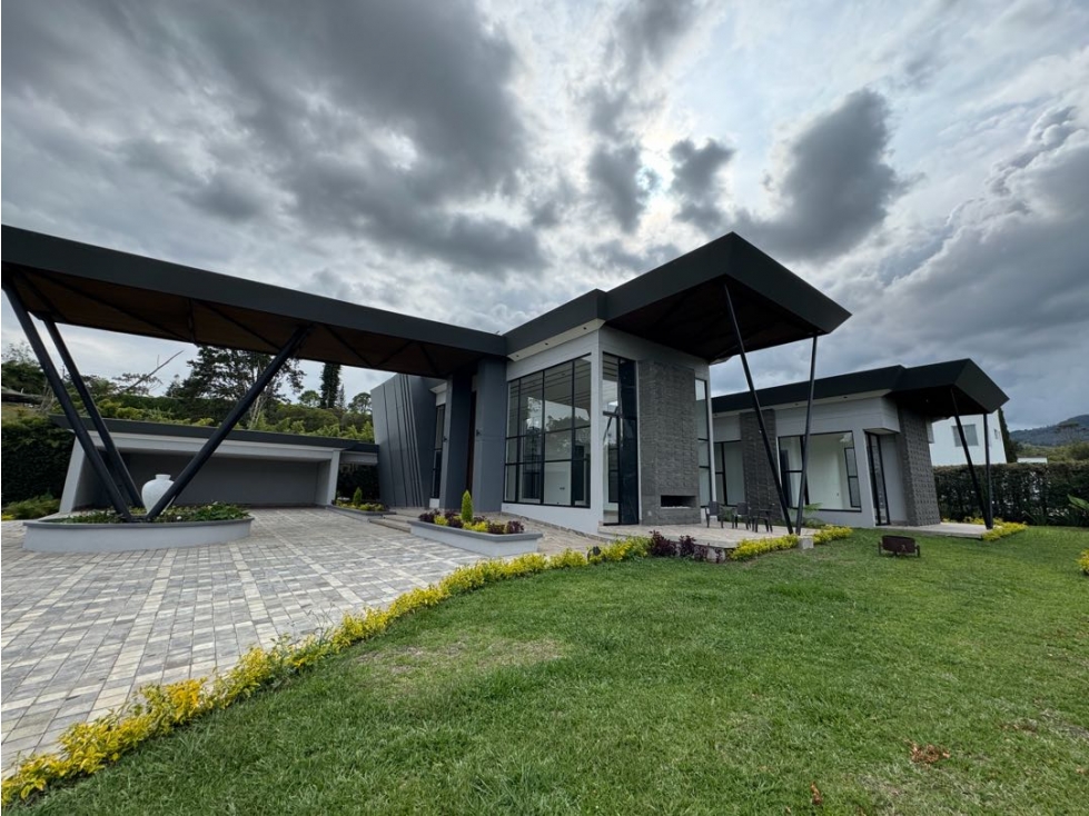 Casa en Arriendo en El Tablazo, Rionegro