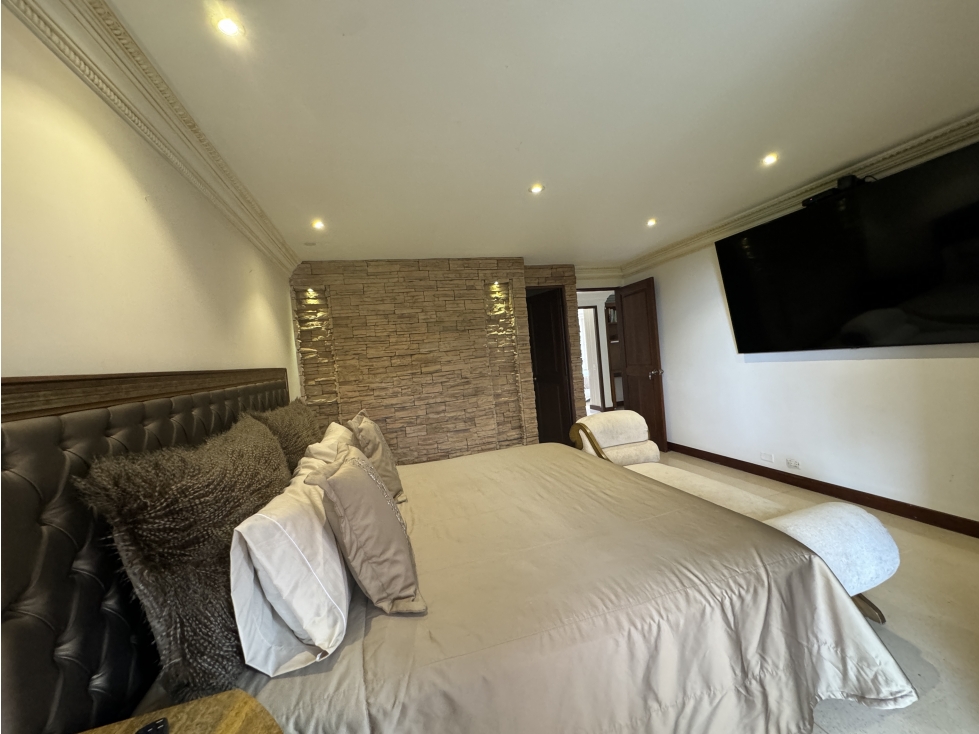 Apartamento en arriendo en El Poblado, Medellín · foto 3 de 24