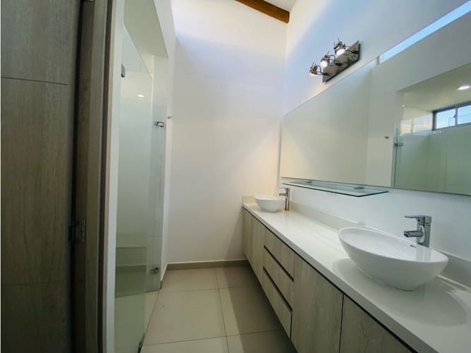 Casa de 3 alcobas en venta en Llano Grande, Rionegro, 165 m² · foto 13 de 24