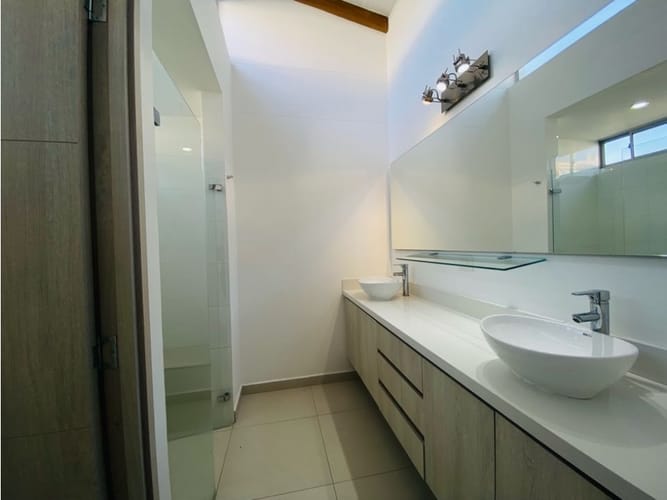Casa de 3 alcobas en venta en Llano Grande, Rionegro, 165 m² · foto 16 de 24