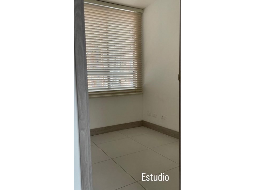 Apartamento en venta en Zona Centro, Envigado · foto 11 de 15