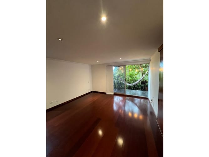 Apartamento de 1 alcoba en venta en Los Naranjos, Medellín, 94 m² · foto 12 de 17