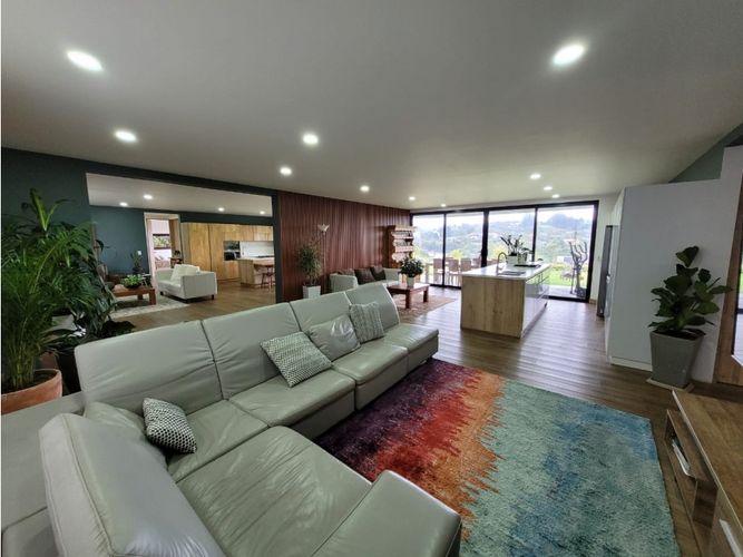 Casa de 4 alcobas en venta en Vía Las Palmas, Envigado, 500 m² · foto 12 de 24