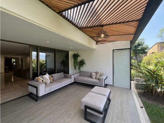 Casa en venta en Loma Benedictinos, Envigado · foto 9 de 22