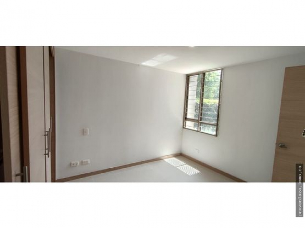 Apartamento de 3 alcobas en venta en Sabaneta Real, Sabaneta, 74 m² · foto 3 de 9