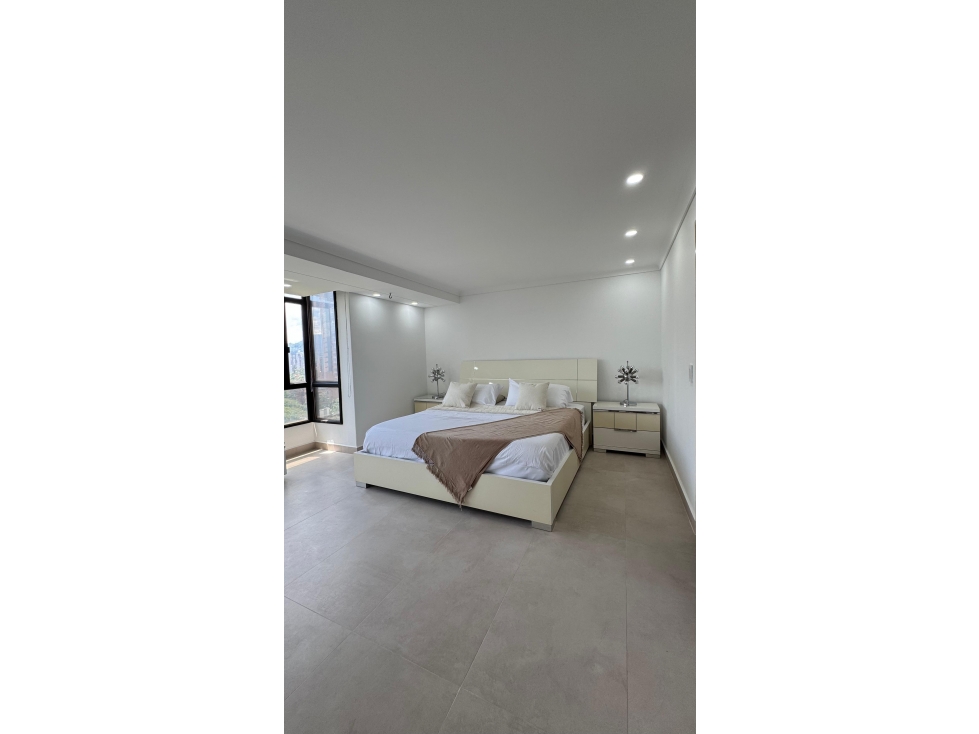 Apartamento en arriendo en El Poblado, Medellín · foto 11 de 24