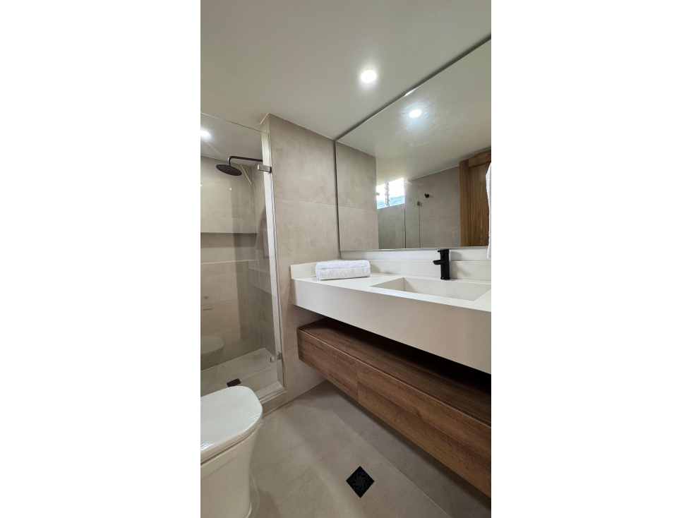 Apartamento en arriendo en El Poblado, Medellín · foto 23 de 24