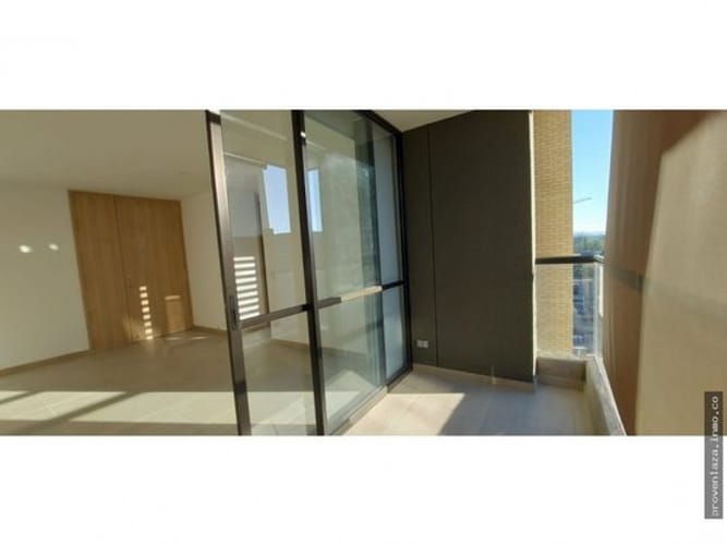 Apartamento de 2 alcobas en venta en Centro, Rionegro, 79 m² · foto 5 de 17