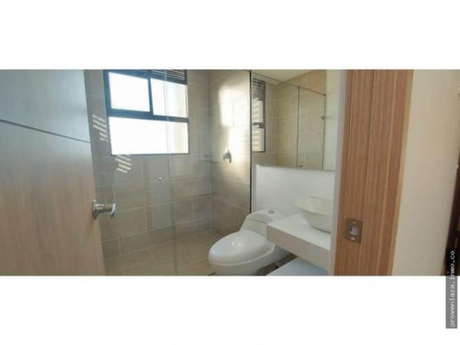 Apartamento de 2 alcobas en venta en Centro, Rionegro, 79 m² · foto 8 de 17
