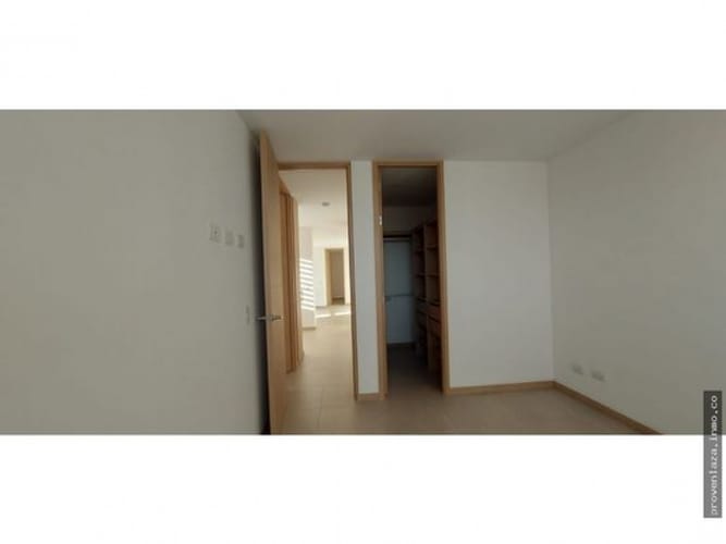 Apartamento de 2 alcobas en venta en Centro, Rionegro, 79 m² · foto 10 de 17
