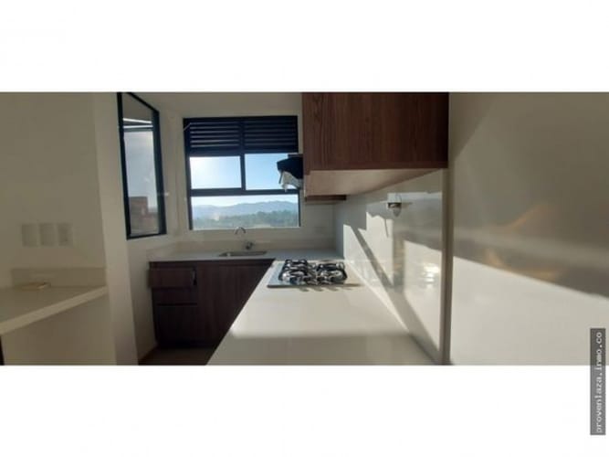Apartamento de 2 alcobas en venta en Centro, Rionegro, 79 m² · foto 13 de 17
