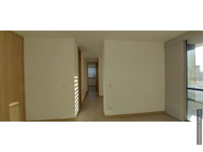 Apartamento de 2 alcobas en venta en Centro, Rionegro, 79 m² · foto 14 de 17