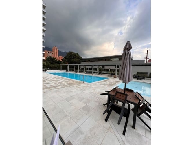 Apartamento de 2 alcobas en arriendo en La Florida, Medellín, 87 m² · foto 18 de 23