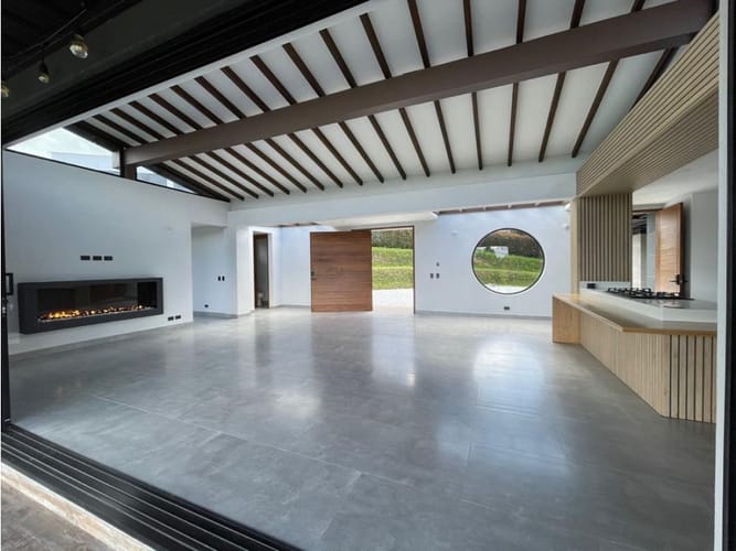 Casa de 4 alcobas en venta en El Porvenir, Rionegro, 350 m² · foto 4 de 24