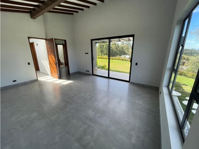 Casa de 4 alcobas en venta en El Porvenir, Rionegro, 350 m² · foto 6 de 24