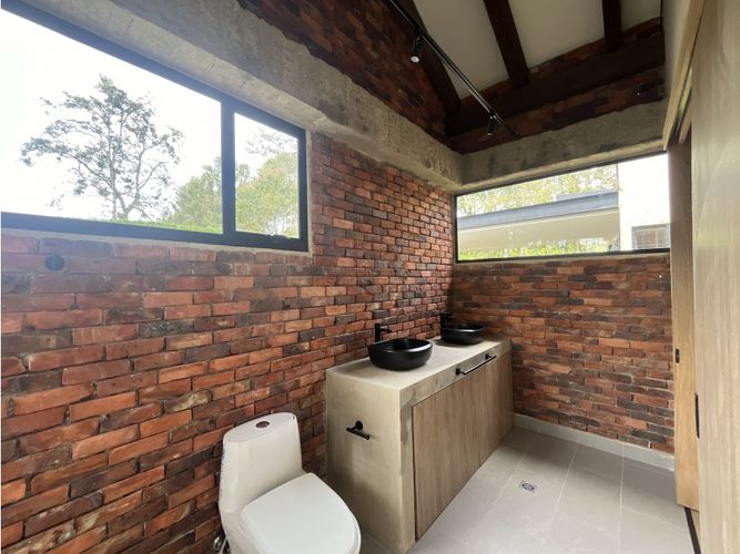 Casa de 3 alcobas en arriendo en El Capiro, Rionegro, 280 m² · foto 17 de 18