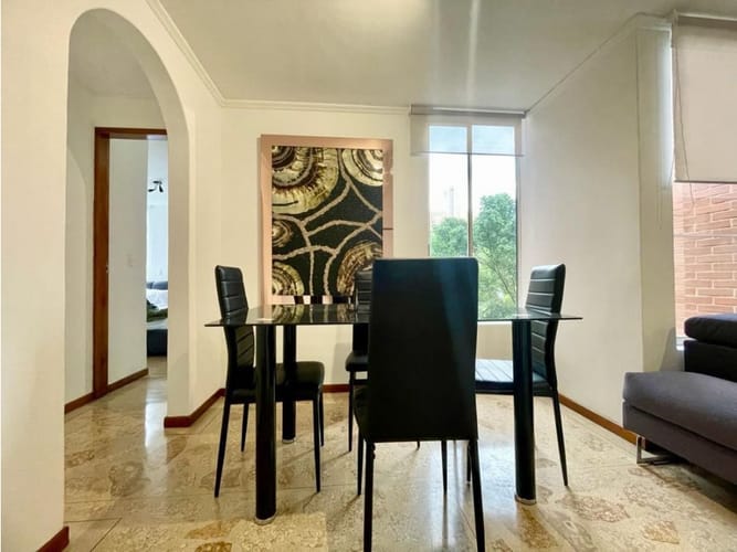 Apartamento de 2 alcobas en arriendo en El Tesoro, Medellín, 65 m² · foto 2 de 10