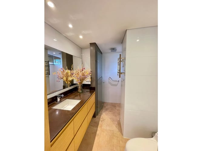 Apartamento de 2 alcobas en arriendo en Montessori, Medellín, 150 m² · foto 12 de 13