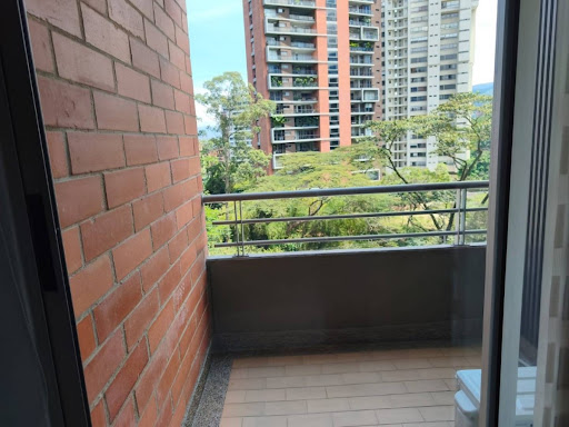 Apartamento en arriendo en Los Balsos, Medellín · foto 18 de 21