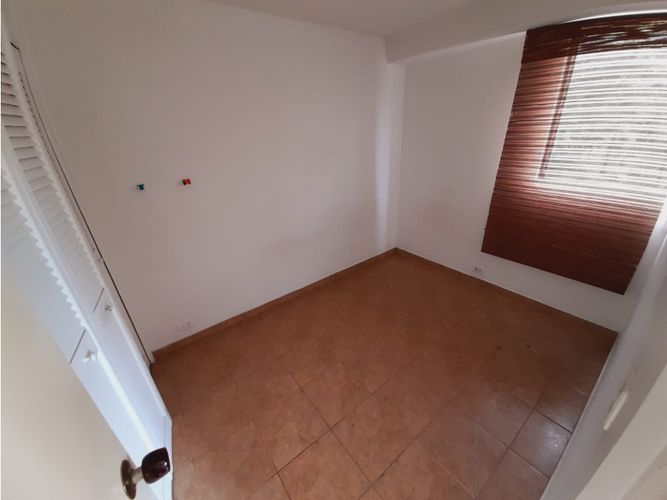 Apartamento de 3 alcobas en venta en Los Balsos, Medellín, 200 m² · foto 9 de 24