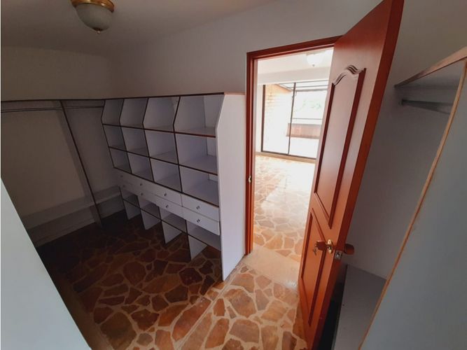 Apartamento de 3 alcobas en venta en Los Balsos, Medellín, 200 m² · foto 16 de 24