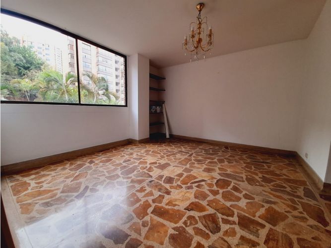 Apartamento de 3 alcobas en venta en Los Balsos, Medellín, 200 m² · foto 19 de 24