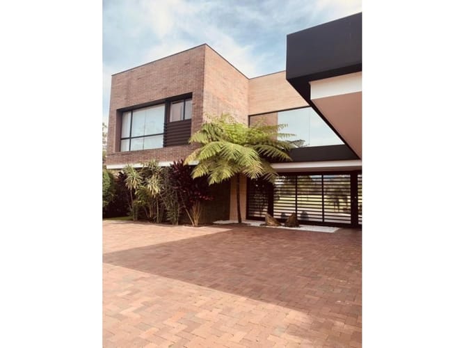 Casa de 4 alcobas en venta en Llano Grande, Rionegro, 410 m² · foto 12 de 15