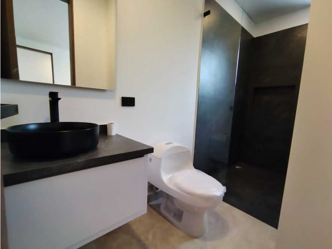 Casa de 5 alcobas en arriendo en Santa Catalina, Envigado, 450 m² · foto 20 de 24