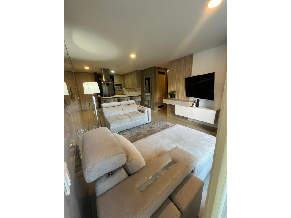 Apartamento en arriendo en Las Palmas, Medellín · foto 2 de 14