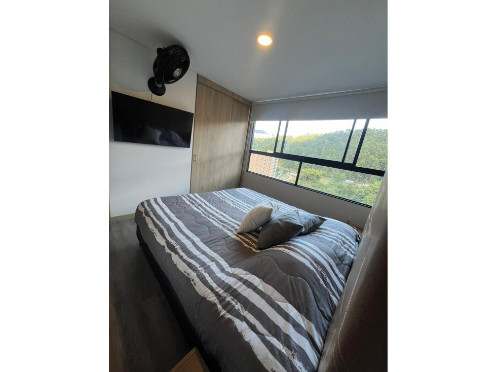 Apartamento en arriendo en Las Palmas, Medellín · foto 8 de 14