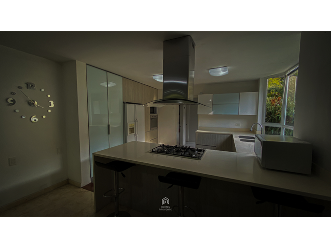 Casa de 4 alcobas en venta en Santa Maria De Los Angeles, Medellín, 320 m² · foto 7 de 9