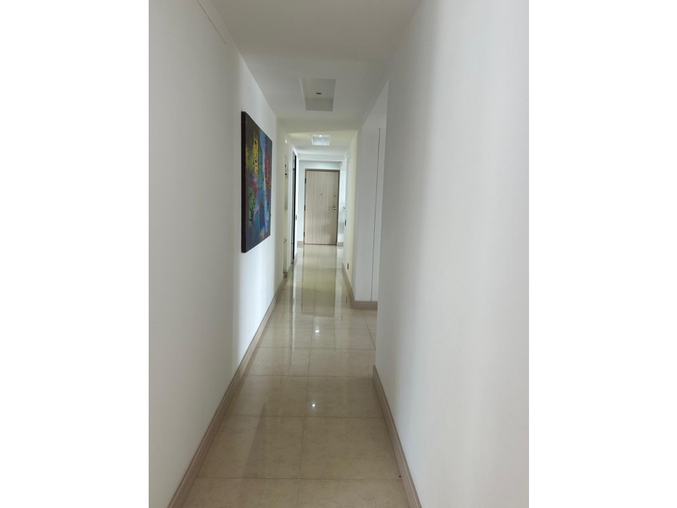 Apartamento en arriendo en El Poblado, Medellín · foto 9 de 23