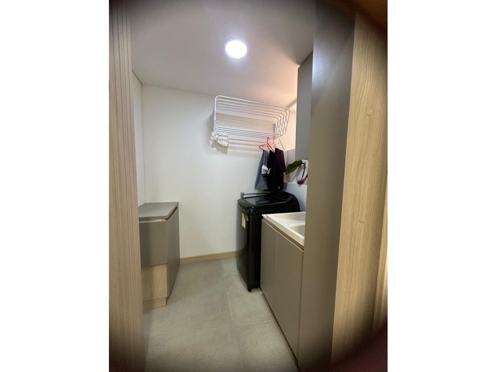Apartamento en arriendo en El Poblado, Medellín · foto 14 de 23